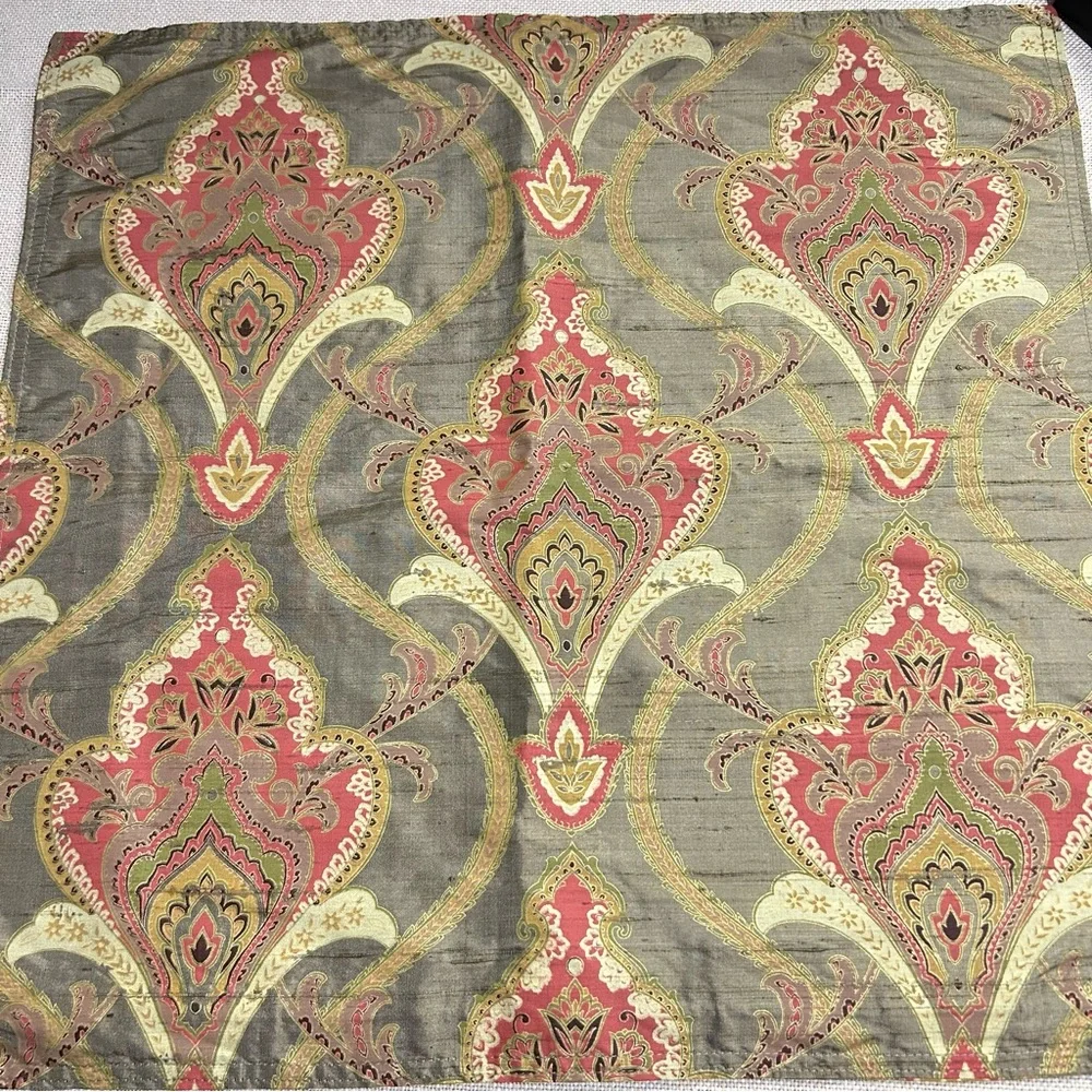 Williams Sonoma Silk Pillow Cover 22”